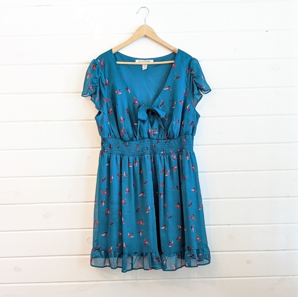 American Rag Dresses & Skirts - Flowy Print Teal Dress